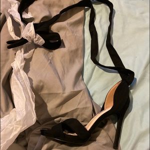 Sexy strap up the leg heels